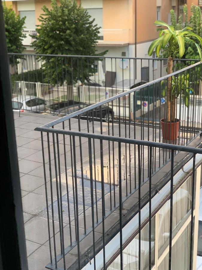 Hotel Neyra Beach Ρίμινι Εξωτερικό φωτογραφία