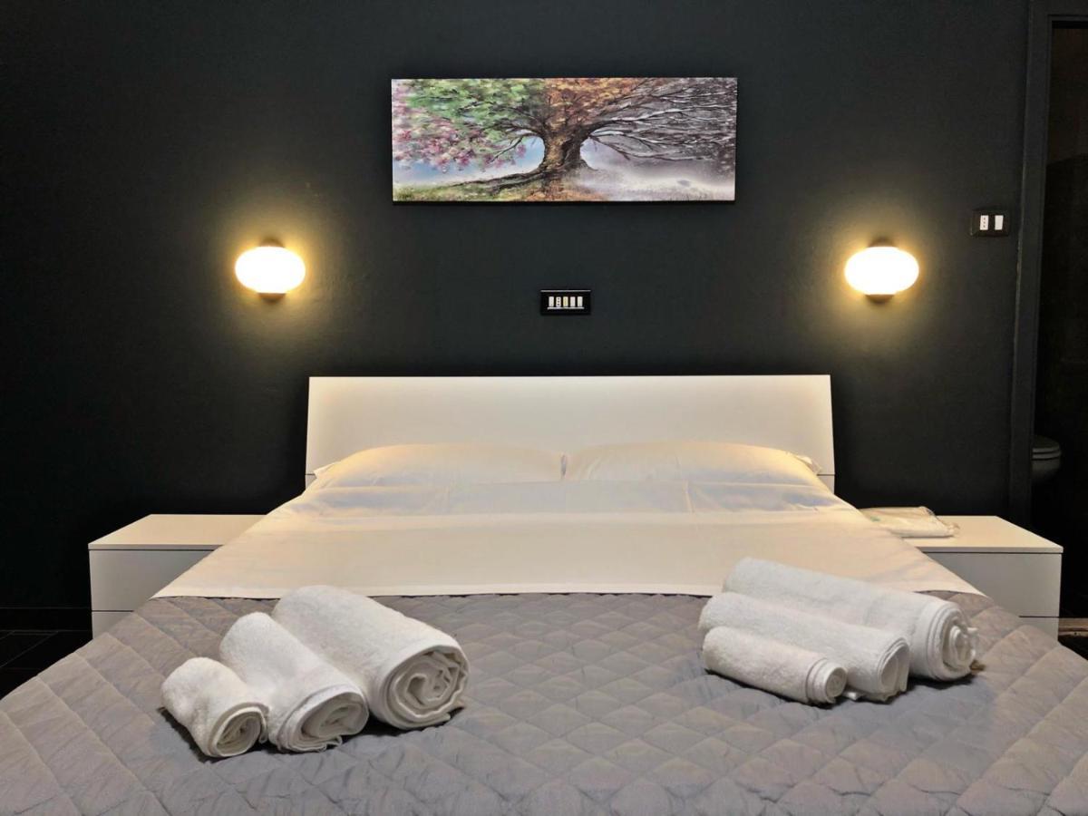 Hotel Neyra Beach Ρίμινι Εξωτερικό φωτογραφία