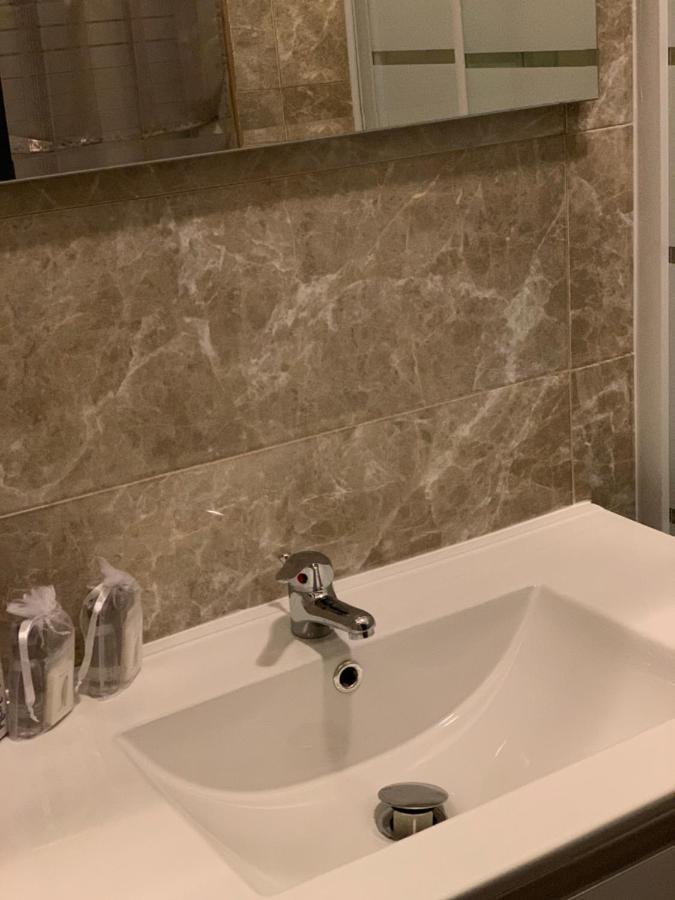 Hotel Neyra Beach Ρίμινι Εξωτερικό φωτογραφία